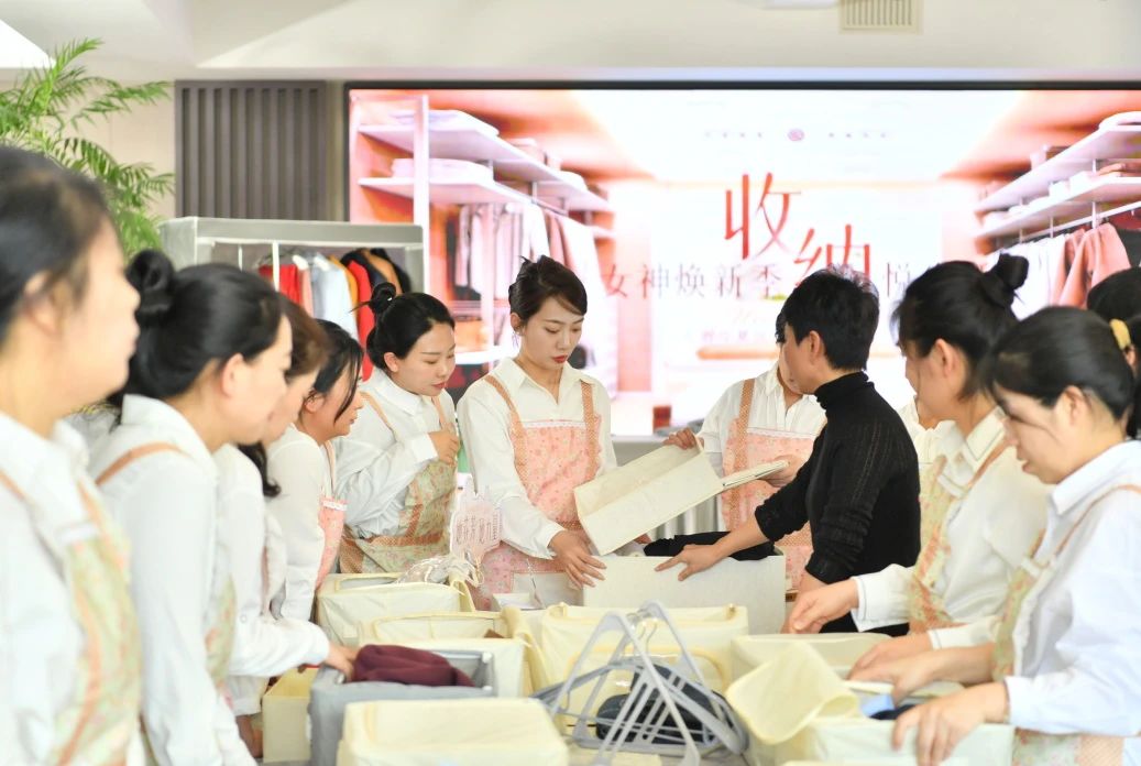 第16届丽人节 丨 用收纳与烟火气点亮女神时光