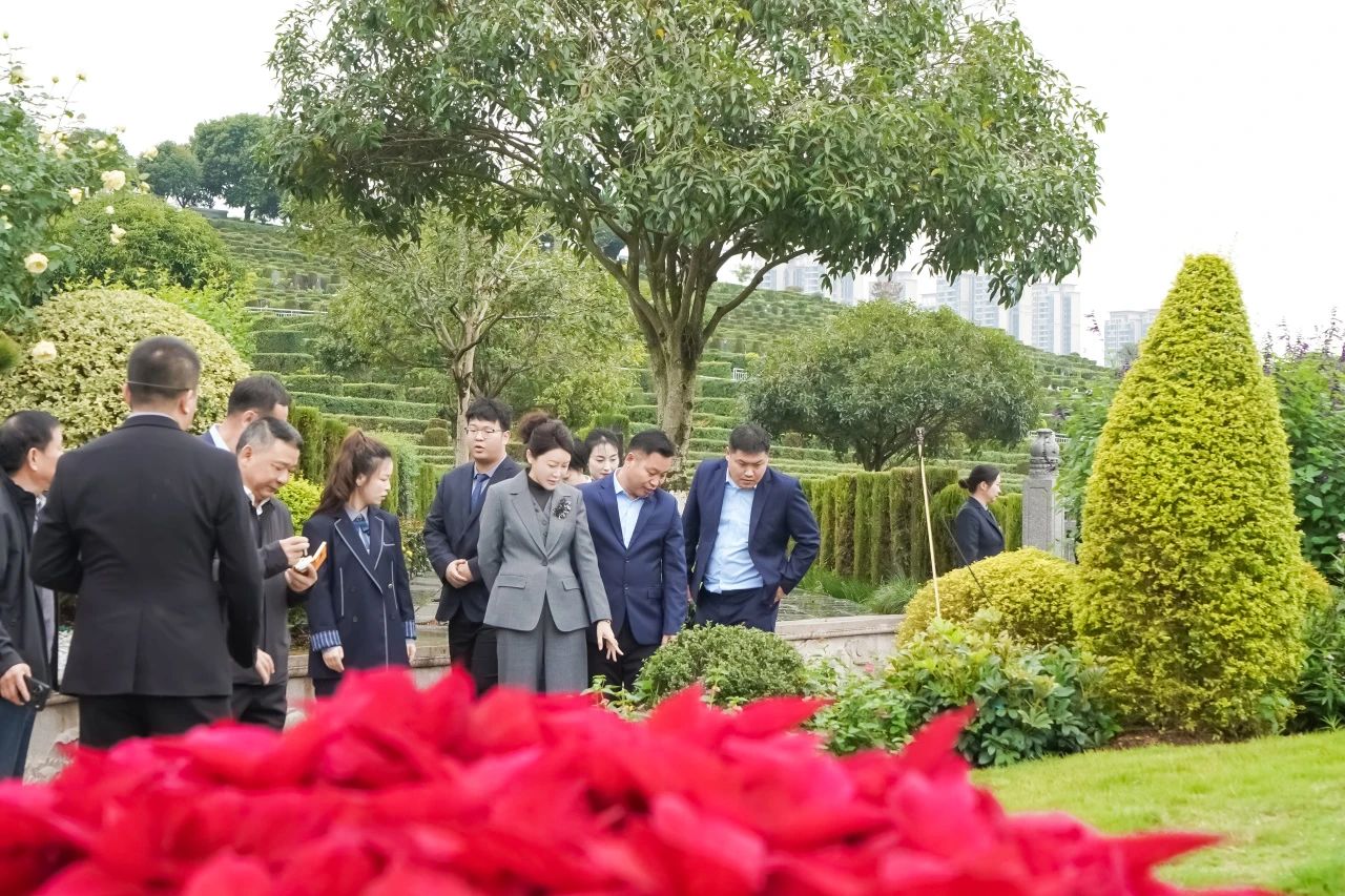 华夏交流学习月 丨 第一站之四川省莲花陵园